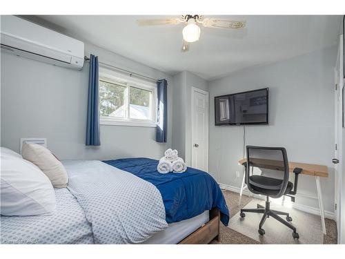 50 Osprey Lane, Westport, ON - Indoor Photo Showing Bedroom