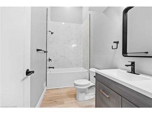 299 Arthur Street, Gananoque, ON - Indoor Photo Showing Bathroom