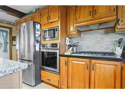 923 County Road 1 E, Napanee, ON - Indoor Photo Showing Kitchen