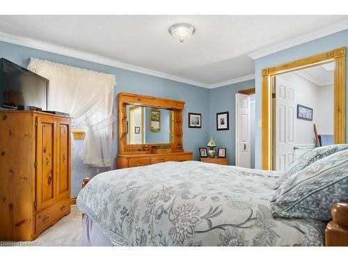 923 County Road 1 E, Napanee, ON - Indoor Photo Showing Bedroom