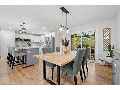 84 Southwood Crescent, Napanee, ON - Indoor Photo Showing Dining Room