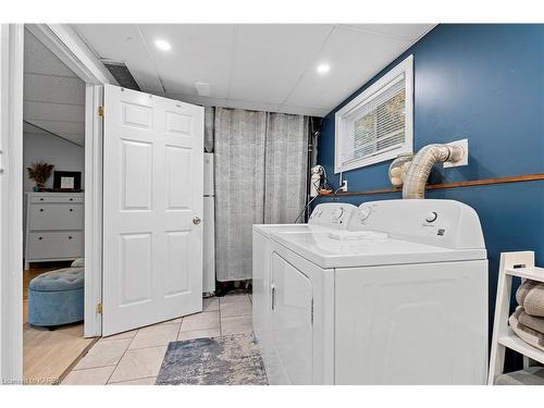 84 Southwood Crescent, Napanee, ON - Indoor Photo Showing Laundry Room