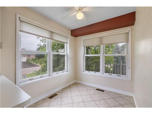 363 Waterloo Drive, Kingston, ON - Indoor Photo Showing Other Room