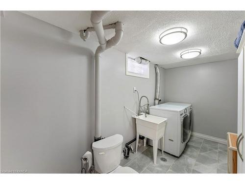 109 Virginia Street, Kingston, ON - Indoor Photo Showing Laundry Room