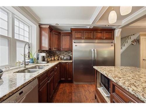 29 Pearl Street, Greater Napanee, ON - Indoor Photo Showing Kitchen With Double Sink With Upgraded Kitchen