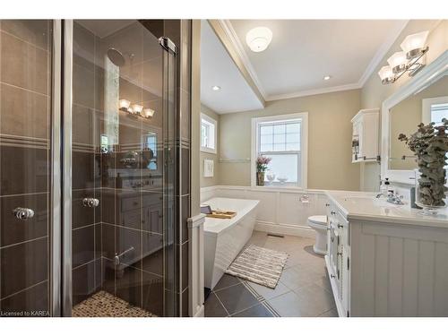 29 Pearl Street, Greater Napanee, ON - Indoor Photo Showing Bathroom