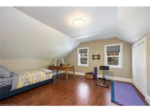 29 Pearl Street, Greater Napanee, ON - Indoor Photo Showing Bedroom