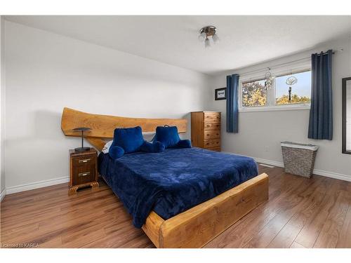 994 Westminster Place, Kingston, ON - Indoor Photo Showing Bedroom