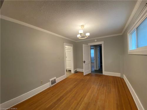 516 Victoria Street, Kingston, ON - Indoor Photo Showing Other Room