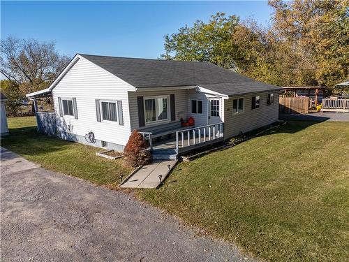 40 Yeomans Street, Napanee, ON - Outdoor