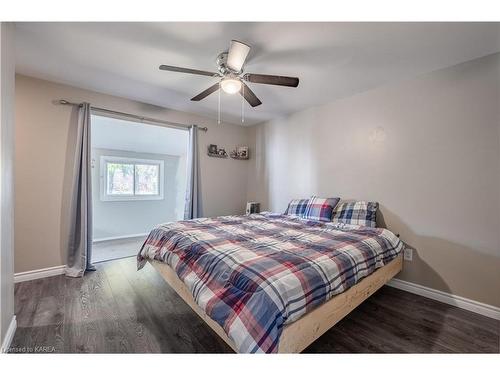 40 Yeomans Street, Napanee, ON - Indoor Photo Showing Bedroom