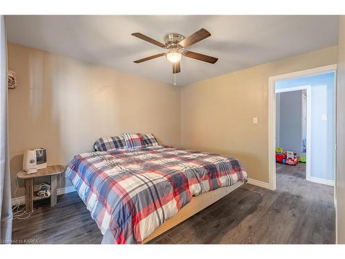 40 Yeomans Street, Napanee, ON - Indoor Photo Showing Bedroom