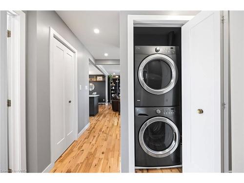 3167 Princess Street, Kingston, ON - Indoor Photo Showing Laundry Room