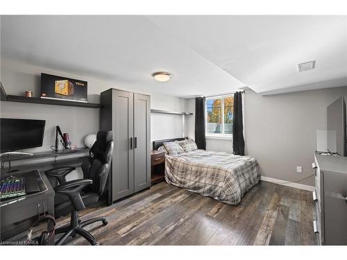 3167 Princess Street, Kingston, ON - Indoor Photo Showing Bedroom