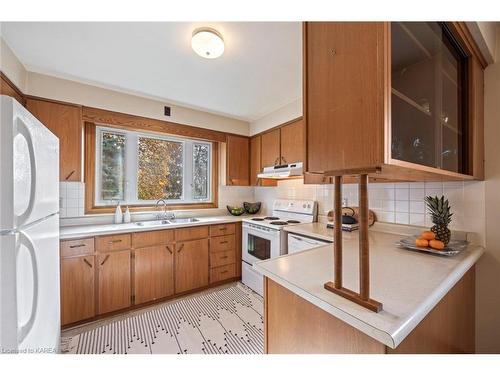 26 Michael Grass Crescent, Kingston, ON - Indoor Photo Showing Kitchen With Double Sink