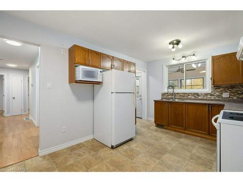 7331 County Road 2, Napanee, ON - Indoor Photo Showing Kitchen