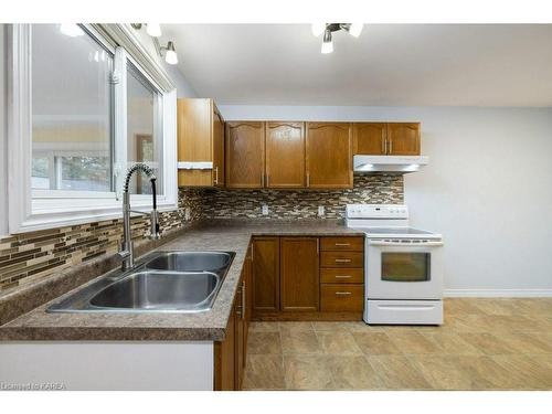 7331 County Road 2, Napanee, ON - Indoor Photo Showing Kitchen With Double Sink