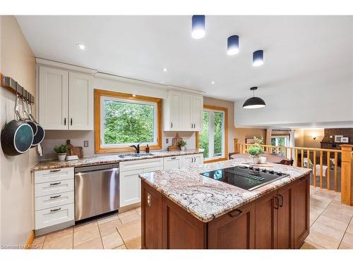 891 Safari Drive, Kingston, ON - Indoor Photo Showing Kitchen