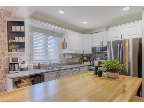 1101-237 Oak Street, Gananoque, ON - Indoor Photo Showing Kitchen With Double Sink