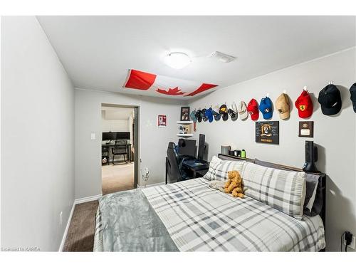 847 Purcell Crescent, Kingston, ON - Indoor Photo Showing Bedroom