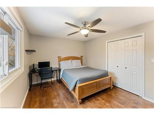 847 Purcell Crescent, Kingston, ON - Indoor Photo Showing Bedroom