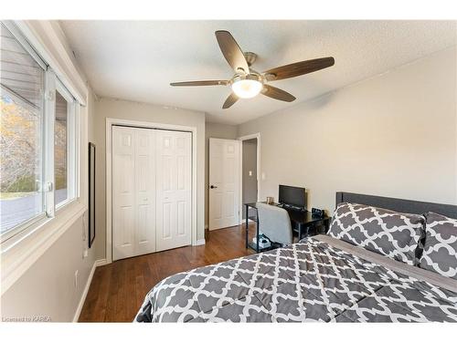 847 Purcell Crescent, Kingston, ON - Indoor Photo Showing Bedroom