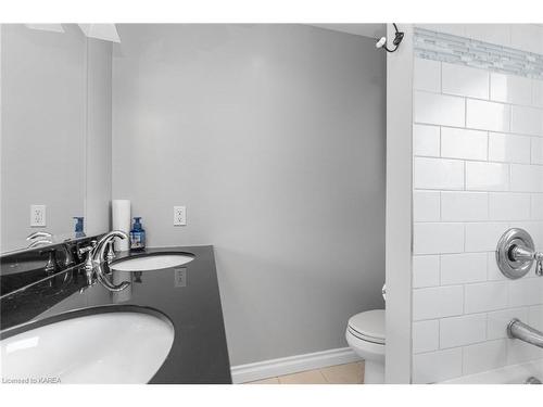 1408 Woodfield Crescent, Kingston, ON - Indoor Photo Showing Bathroom