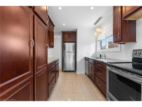 1408 Woodfield Crescent, Kingston, ON - Indoor Photo Showing Kitchen With Stainless Steel Kitchen