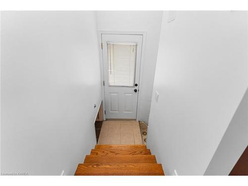 1408 Woodfield Crescent, Kingston, ON - Indoor Photo Showing Other Room