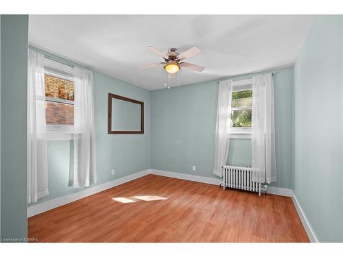 225 Regent Street, Kingston, ON - Indoor Photo Showing Other Room