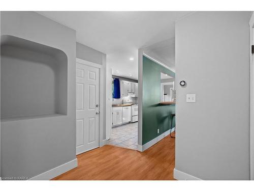 225 Regent Street, Kingston, ON - Indoor Photo Showing Other Room