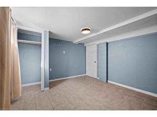 225 Regent Street, Kingston, ON - Indoor Photo Showing Other Room