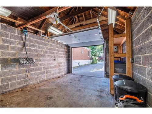 225 Regent Street, Kingston, ON - Indoor Photo Showing Garage