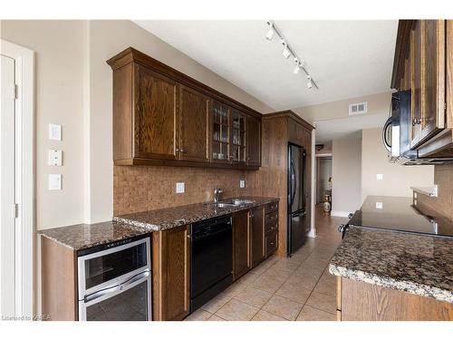 203-5 Gore Street, Kingston, ON - Indoor Photo Showing Kitchen