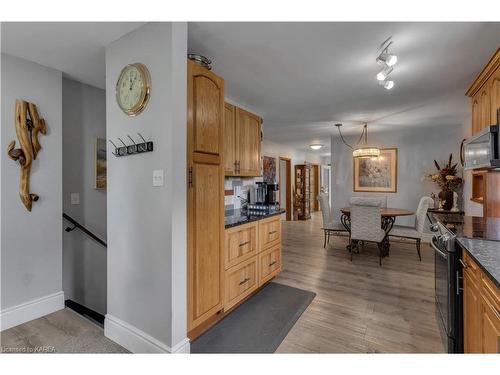 2503 Perth Road, Kingston, ON - Indoor Photo Showing Kitchen