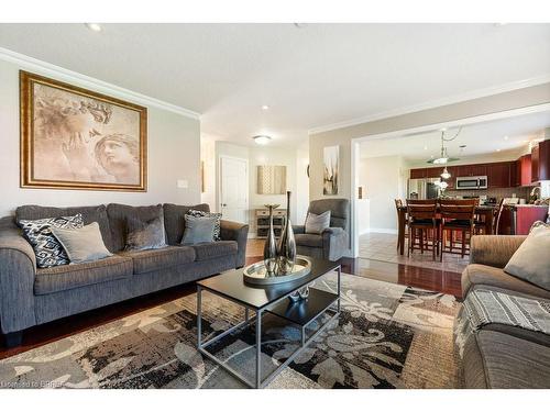 12 Shantz Avenue, Brantford, ON - Indoor Photo Showing Living Room