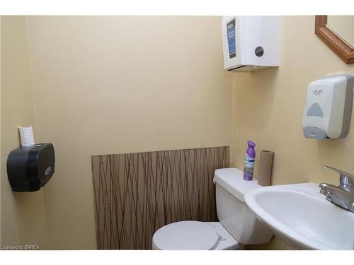 380 James Street, Delhi, ON - Indoor Photo Showing Bathroom