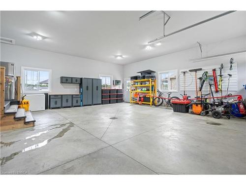 84 North Street W, Otterville, ON - Indoor Photo Showing Garage