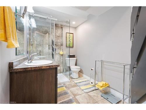 1432 Dunkirk Avenue, Woodstock, ON - Indoor Photo Showing Bathroom