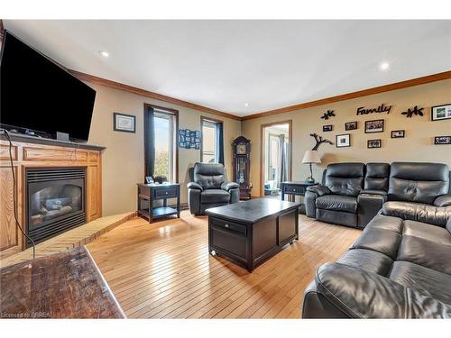 56508 Heritage Line, Straffordville, ON - Indoor Photo Showing Living Room With Fireplace