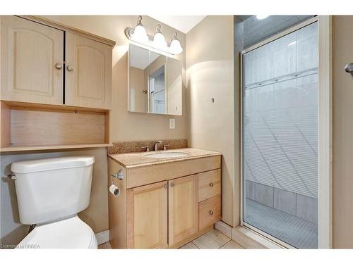 240 Johnson Road, Brantford, ON - Indoor Photo Showing Bathroom