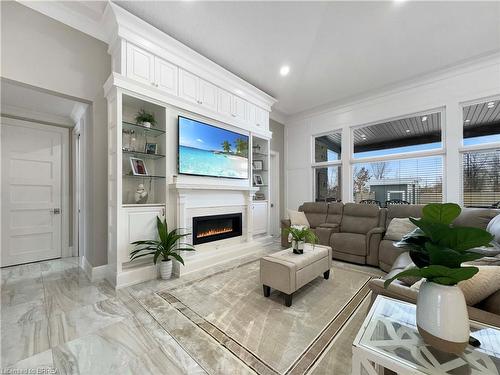 18 Harper Boulevard, Brantford, ON - Indoor Photo Showing Living Room With Fireplace