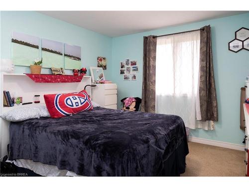 25-560 Grey Street, Brantford, ON - Indoor Photo Showing Bedroom