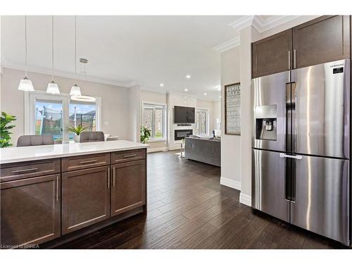 125 Savannah Ridge Drive, Paris, ON - Indoor Photo Showing Kitchen With Stainless Steel Kitchen With Upgraded Kitchen