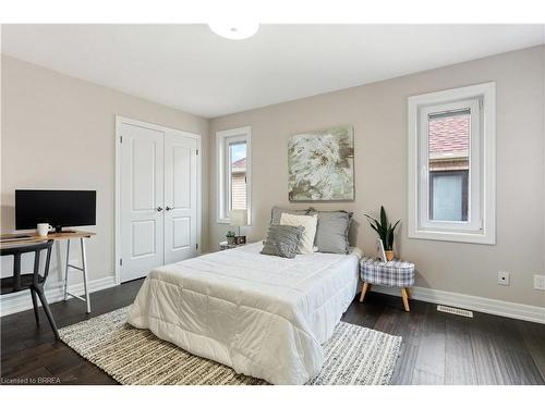 125 Savannah Ridge Drive, Paris, ON - Indoor Photo Showing Bedroom