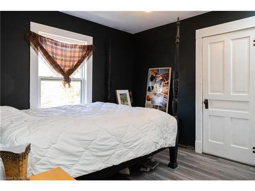 298 Main Street W, Otterville, ON - Indoor Photo Showing Bedroom