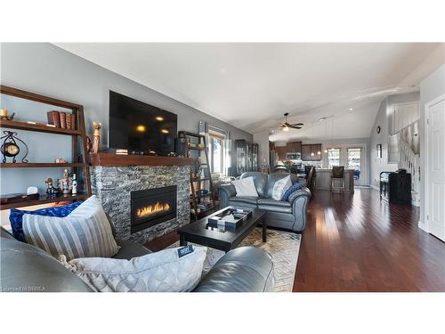 39 Irving Drive, Norwich, ON - Indoor Photo Showing Living Room With Fireplace