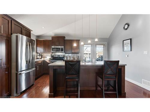 39 Irving Drive, Norwich, ON - Indoor Photo Showing Kitchen With Stainless Steel Kitchen