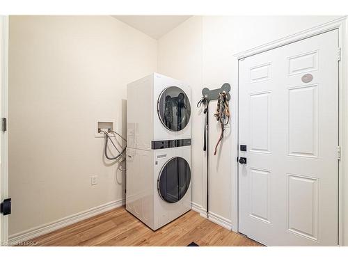 129 Powell Road, Brantford, ON - Indoor Photo Showing Laundry Room