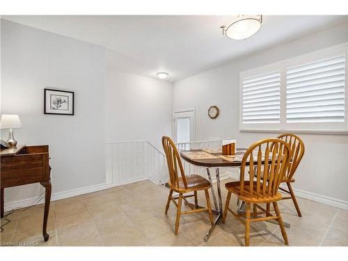 203 Memorial Drive, Brantford, ON - Indoor Photo Showing Dining Room